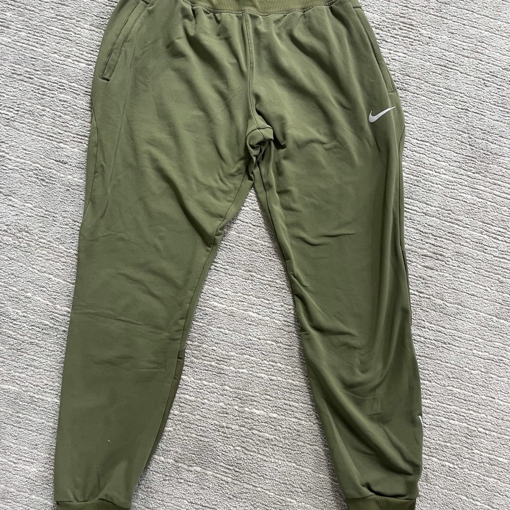 Nike joggers